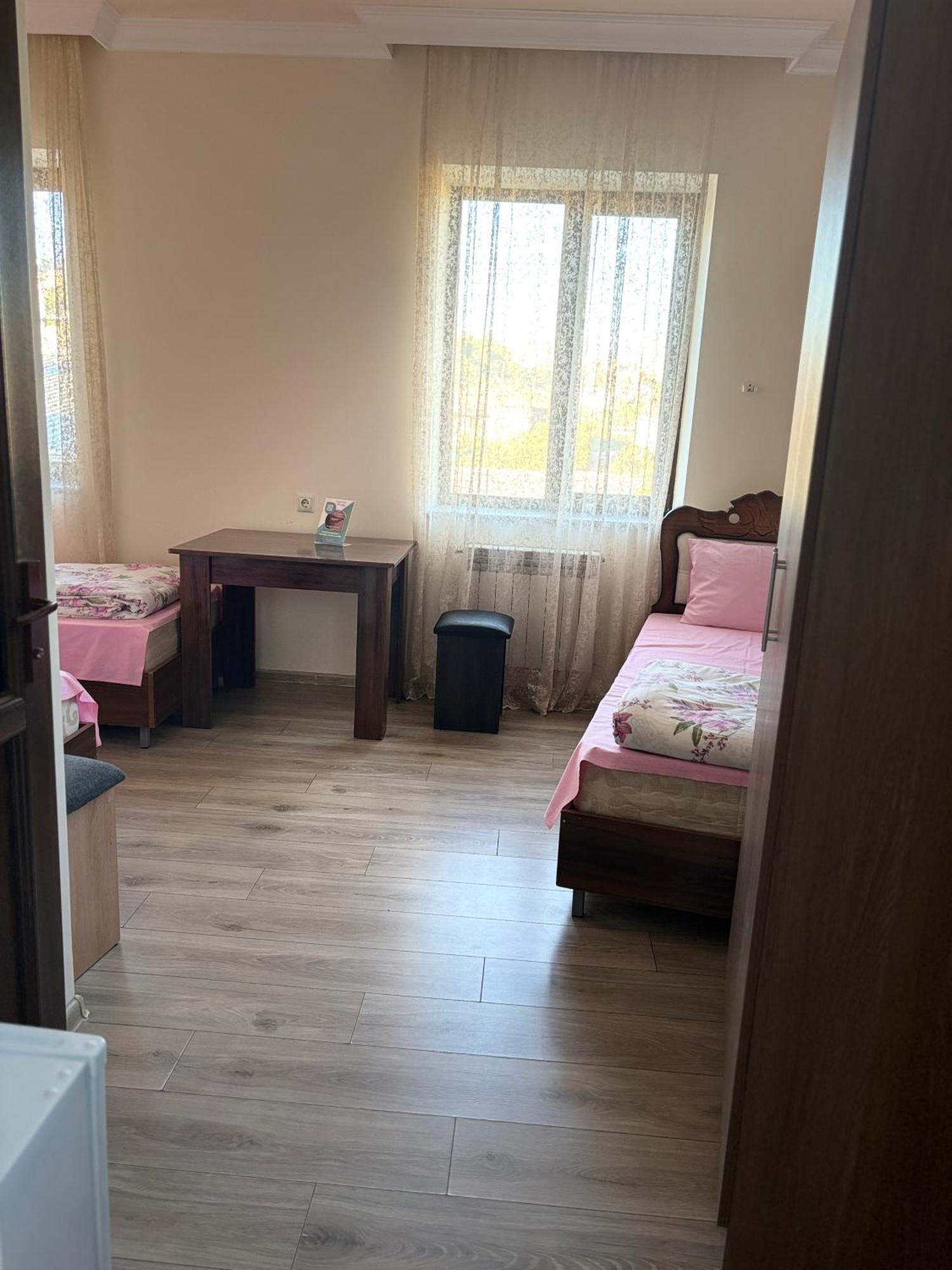 Hotel Amaras Ереван Экстерьер фото