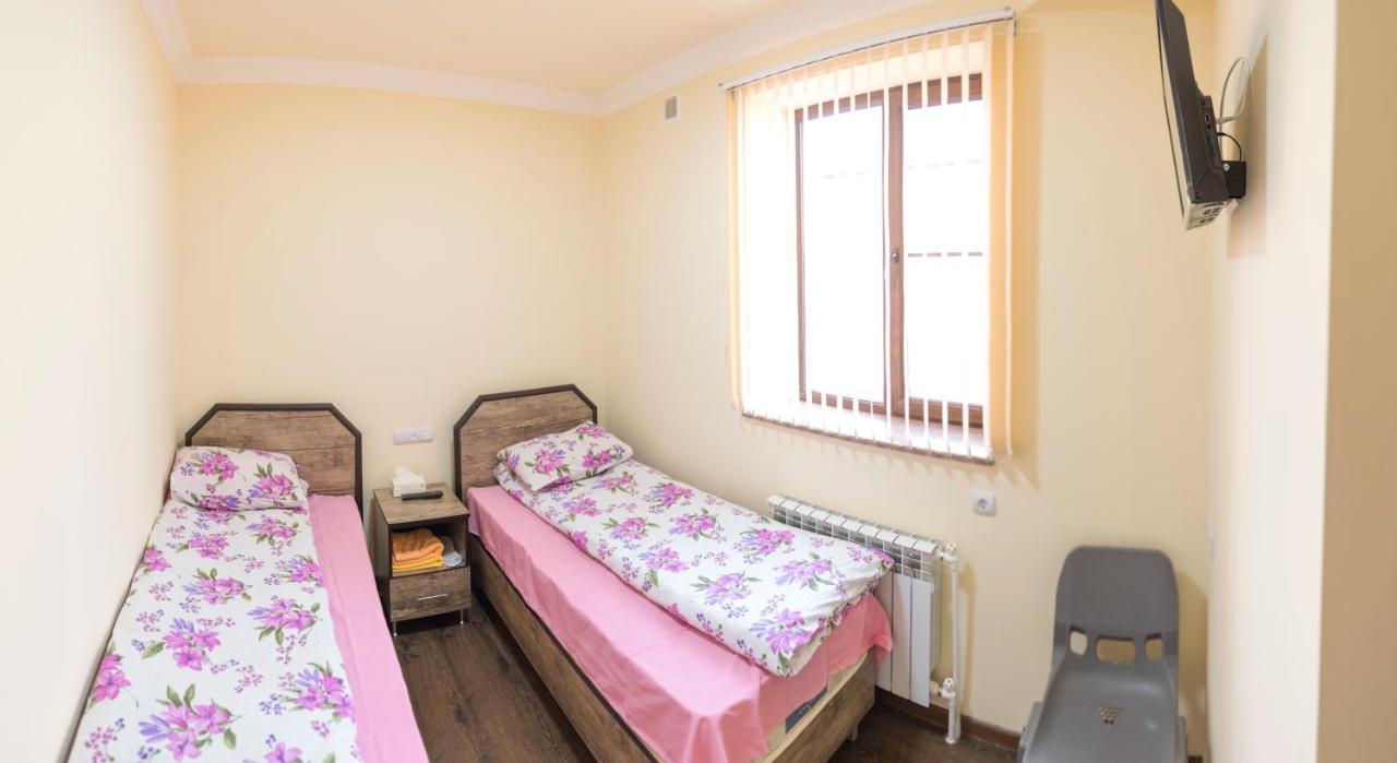 Hotel Amaras Ереван Номер фото